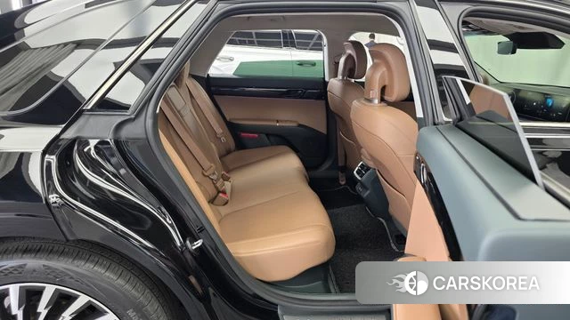 Hyundai Grandeur Hybrid (GN7) 2023 Черный из Кореи, фото 3