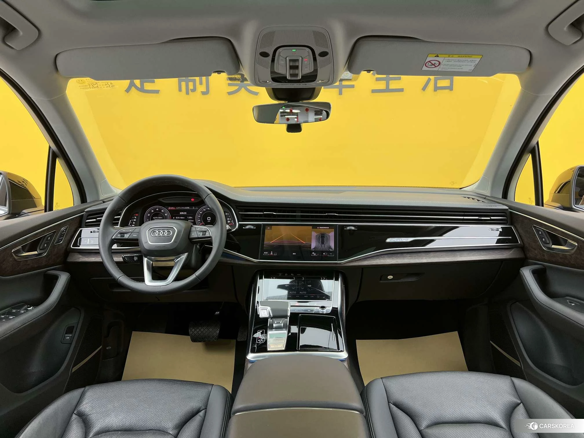 Audi Q7 2022 Черный из Китая, фото 3
