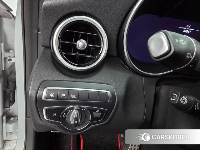 Mercedes-Benz C-Class W205 2020 Серебряный из Кореи, фото 3