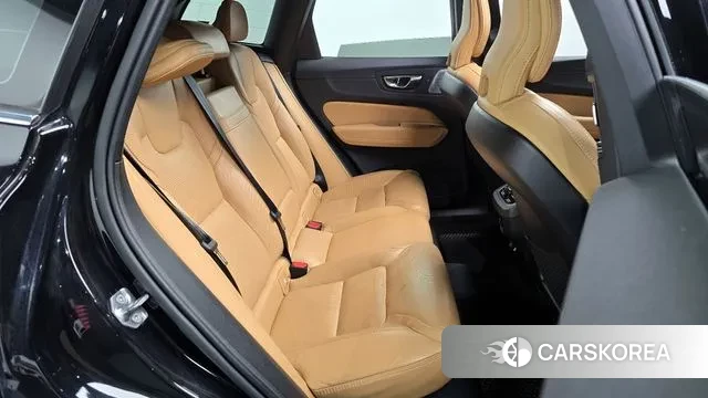 Volvo XC60 second Generation 2019 Черный из Кореи, фото 3