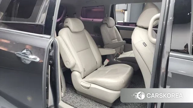 Kia All New Carnival 2018 Серый из Кореи, фото 3