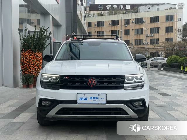 Volkswagen Tourang 2021 Белый из Китая, фото 3