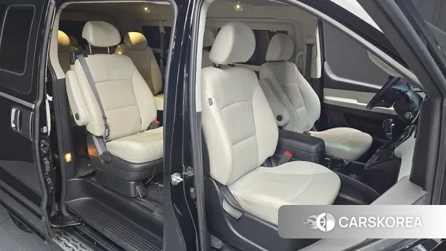 Hyundai The New Grand Starex 2019 Черный из Кореи, фото 3