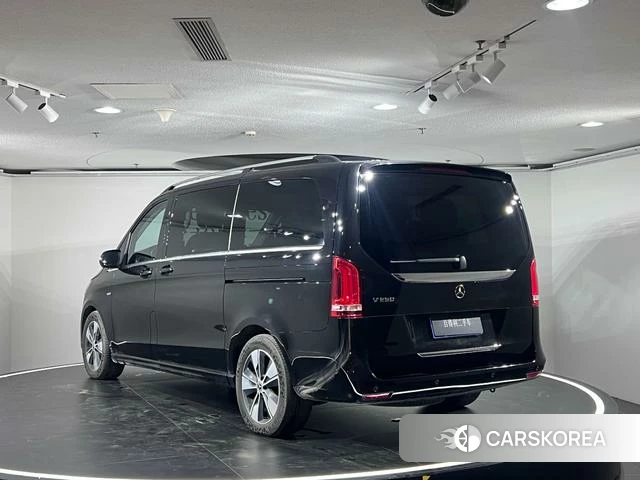 Mercedes-Benz V-class 2023 Черный из Китая, фото 3