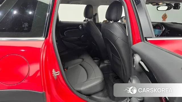 Mini Cooper 2021 Красный из Кореи, фото 3