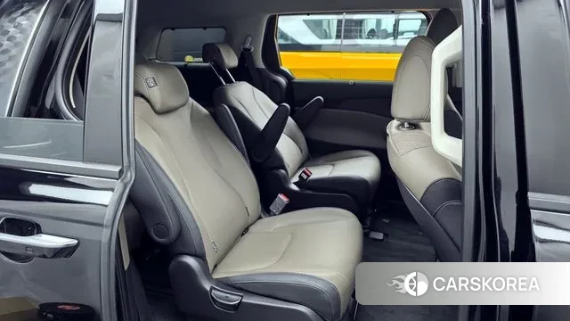 Kia The New Carnival 4th Generation 2024 Черный из Кореи, фото 3