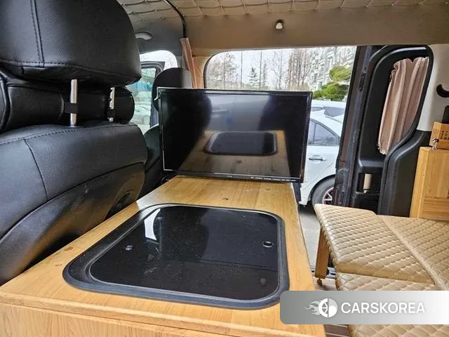 Hyundai Staria 2021 Серый из Кореи, фото 3