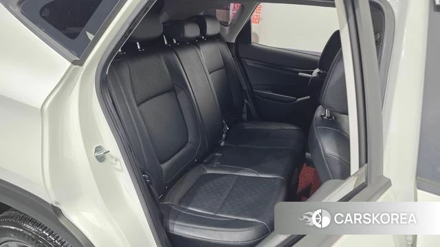 Kia Seltos 2022 Белый из Кореи, фото 3