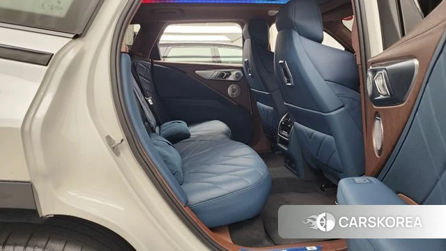 BMW XM (G09) 2023 Белый из Кореи, фото 3