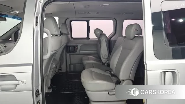 Hyundai The New Grand Starex 2018 Серебристо-серый из Кореи, фото 3