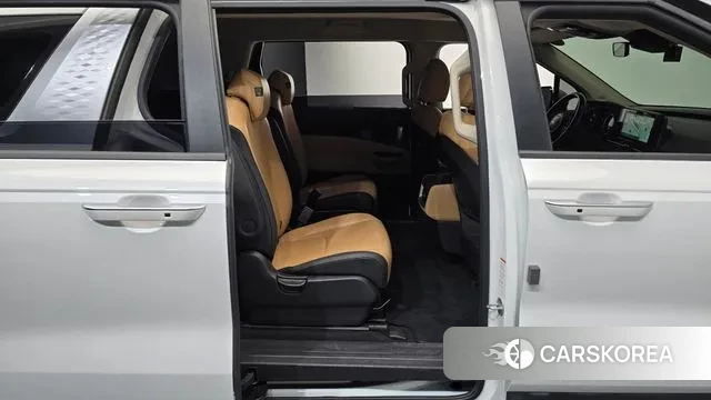 Kia Carnival 4th generation 2023 Белый из Кореи, фото 3