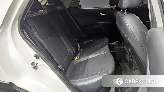 Kia Stonic 2020 Белый из Кореи, фото 3