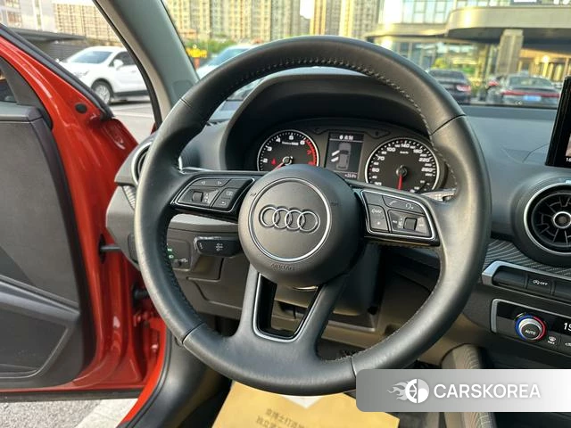 Audi Q2L 2021 Оранжевый из Китая, фото 3