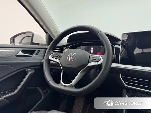 Volkswagen Sagitar 2024 Белый из Китая, фото 3
