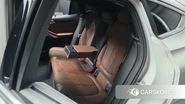 BMW X6 (G06) 2023 Белый из Кореи, фото 3