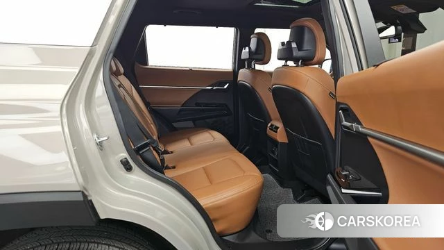 Ssangyong The New Torres 2024 Жемчужный цвет из Кореи, фото 3