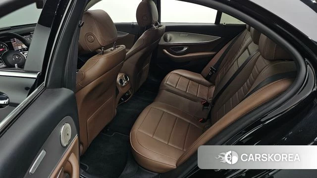 Mercedes-Benz E-Class W213 2019 Черный из Кореи, фото 3