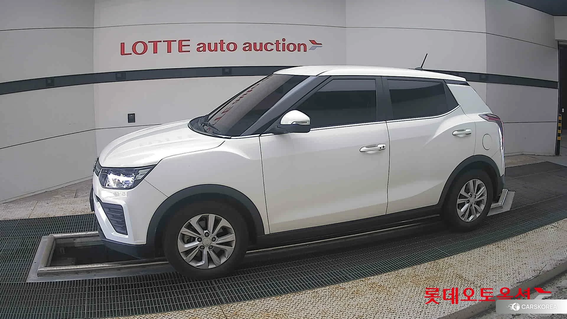 SsangYong Tivoli 2021 Grand White из Кореи, фото 3