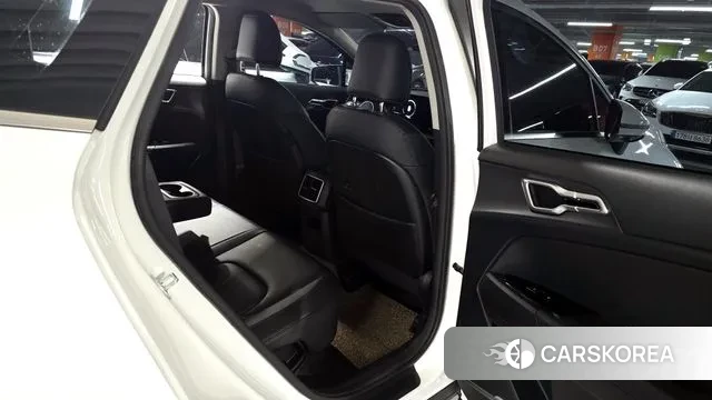 Kia Sportage 5th Generation Hybrid 2022 Белый из Кореи, фото 3