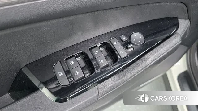 Kia Sportage 5th Generation 2022 Белый из Кореи, фото 3