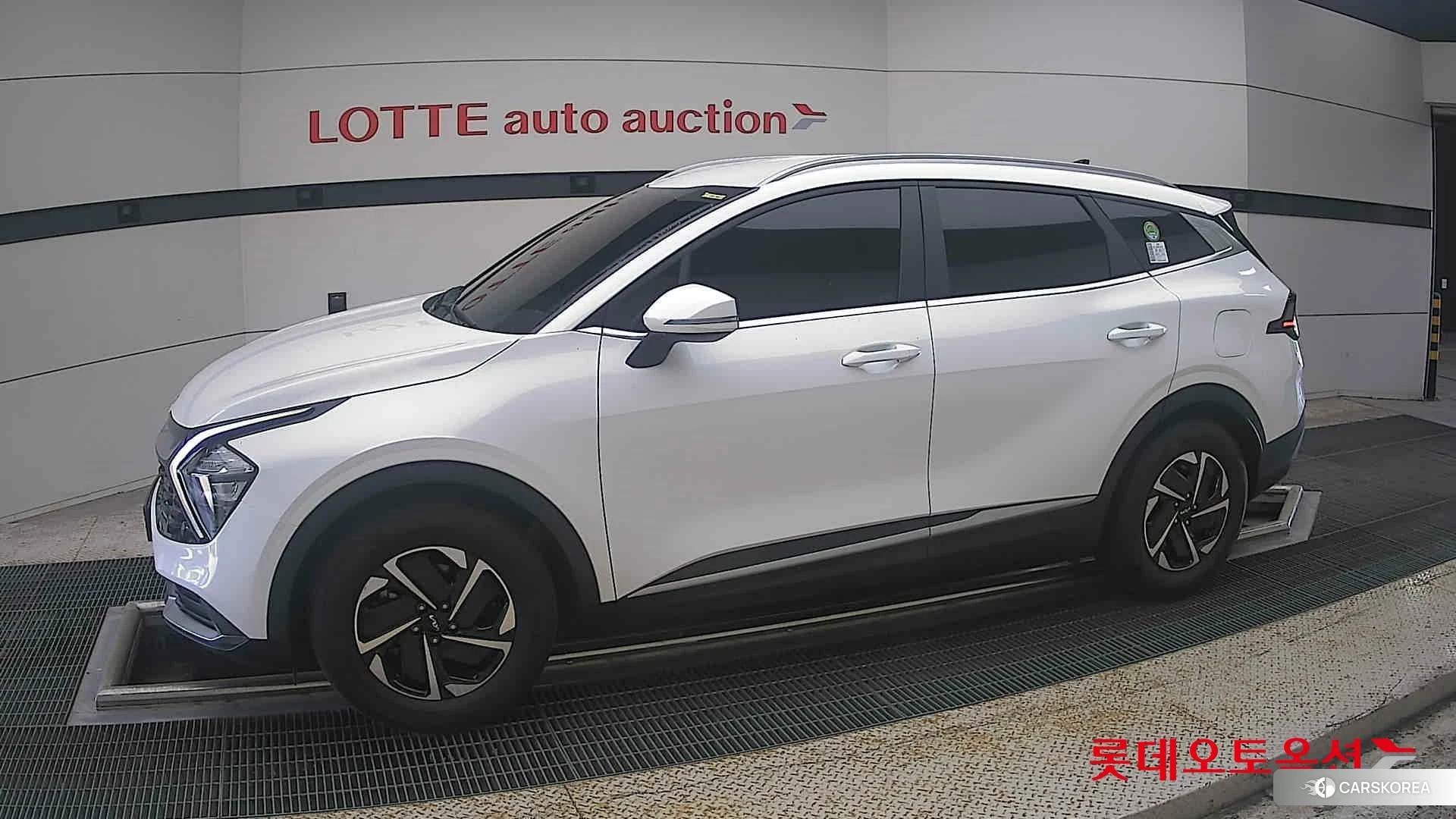 Kia Sportage Hybrid 2022 Snow White Pearl (optional) из Кореи, фото 3