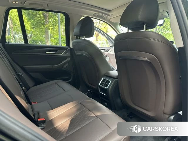 BMW X3 2023 Черный из Китая, фото 3