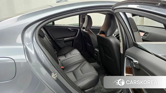 Volvo S60 2018 Серый из Кореи, фото 3