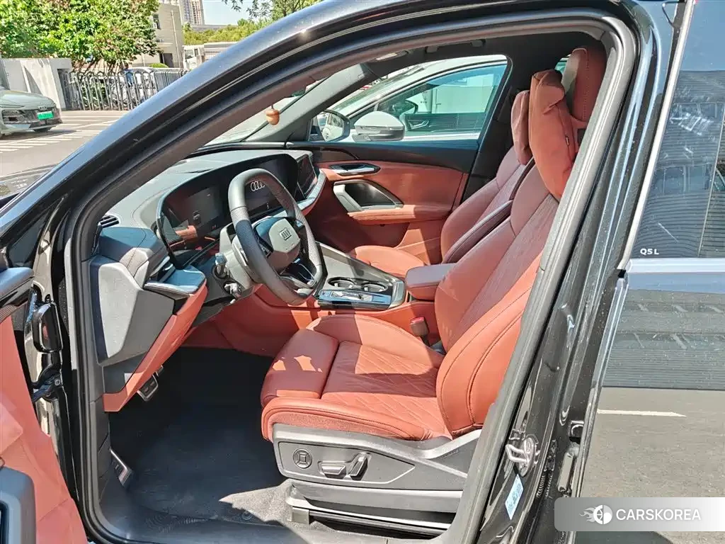 Audi Q5L 2026 Черный из Китая, фото 3