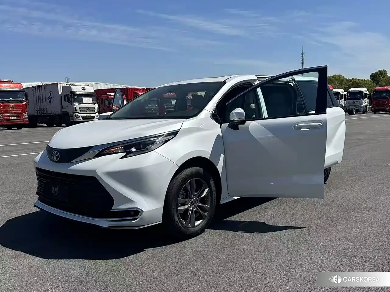 Toyota Sienna 2026 Белый из Китая, фото 3