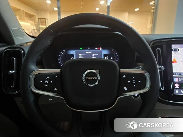 Volvo XC40 2025 Белый из Кореи, фото 3
