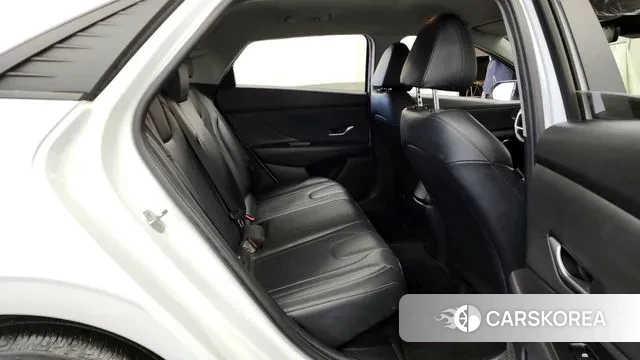 Hyundai Avante Hybrid (CN7) 2021 Белый из Кореи, фото 3