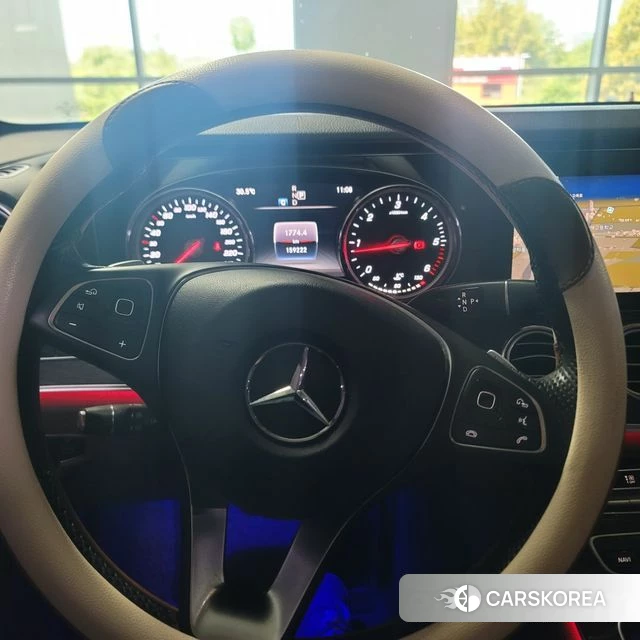 Mercedes-Benz E-Class W213 2018 Черный из Кореи, фото 3