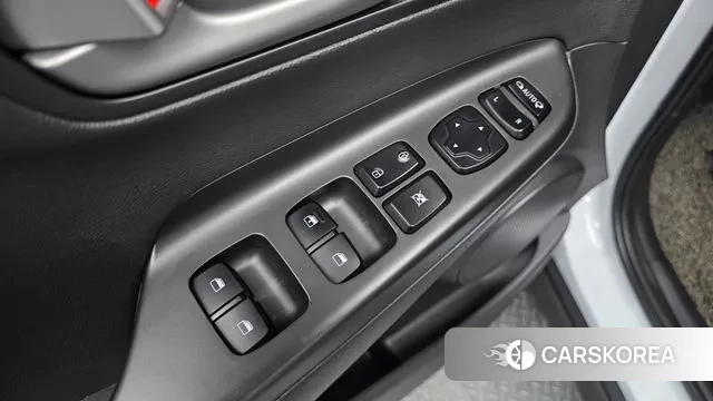 Hyundai Kona 2019 Белый из Кореи, фото 3