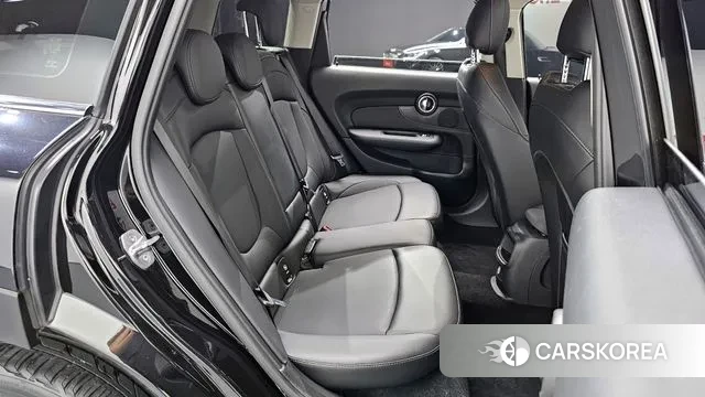 Mini Cooper Clubman 2018 Черный из Кореи, фото 3