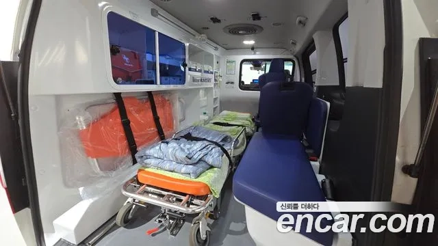 Hyundai Staria 2022 Белый из Кореи, фото 3