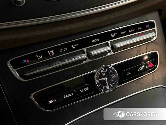 Mercedes-Benz E-class 2019 Черный из Китая, фото 3
