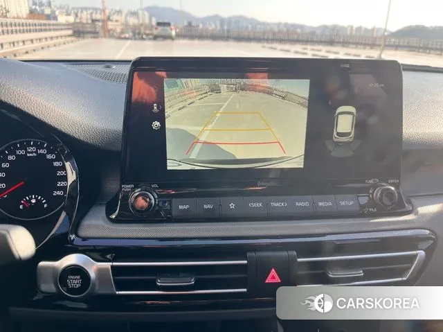 Kia Seltos 2021 Серый из Кореи, фото 3