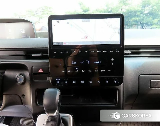 Hyundai Staria 2024 Серый из Кореи, фото 3