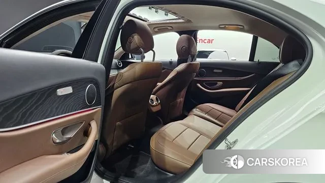 Mercedes-Benz E-Class W213 id 3626525 из Кореи 3