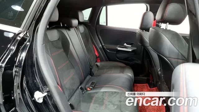 Mercedes-Benz GLA - Class H247 2021 Черный из Кореи, фото 3