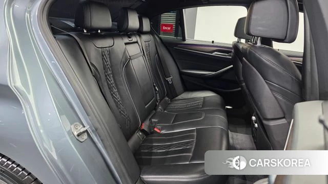 BMW 5 Series (G30) 2018 Серый из Кореи, фото 3