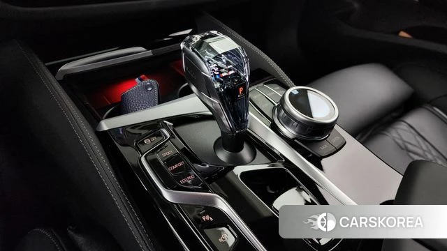 BMW 6 Series GT (G32) 2023 Белый из Кореи, фото 3