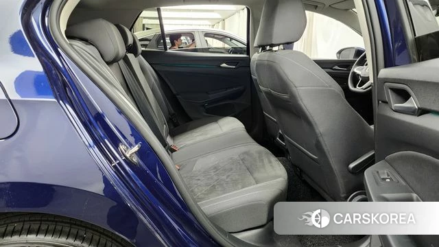 Volkswagen Golf 8th Generation 2022 Синий из Кореи, фото 3