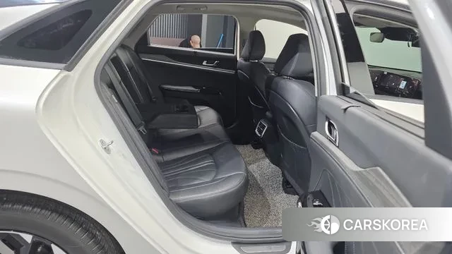 Kia The New K5 Hybrid 3rd generation 2024 Белый из Кореи, фото 3