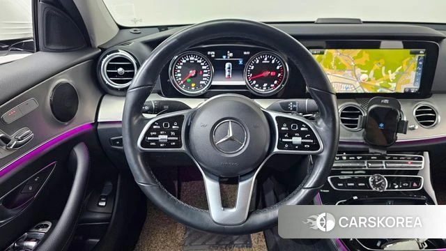 Mercedes-Benz E-Class W213 2018 Белый из Кореи, фото 3