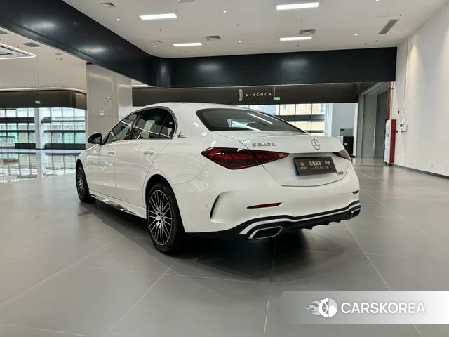 Mercedes-Benz Class C 2024 Белый из Китая, фото 3