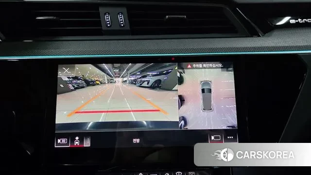 Audi e-Tron 2022 Серый из Кореи, фото 3