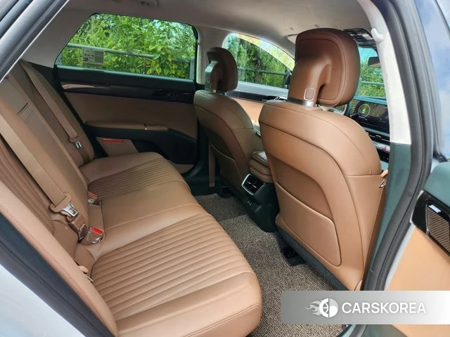 Hyundai Grandeur Hybrid (GN7) 2026 Белый из Кореи, фото 3