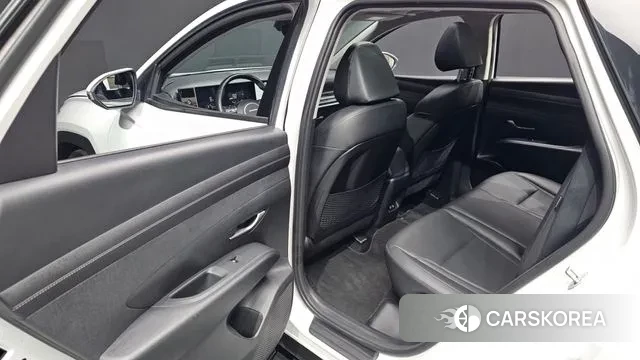 Hyundai The New Tucson (NX4) 2024 Белый из Кореи, фото 3