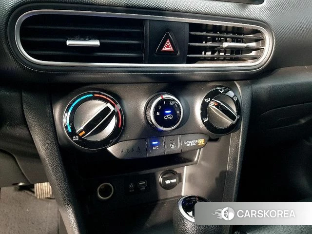 Hyundai Kona 2018 Белый из Кореи, фото 3